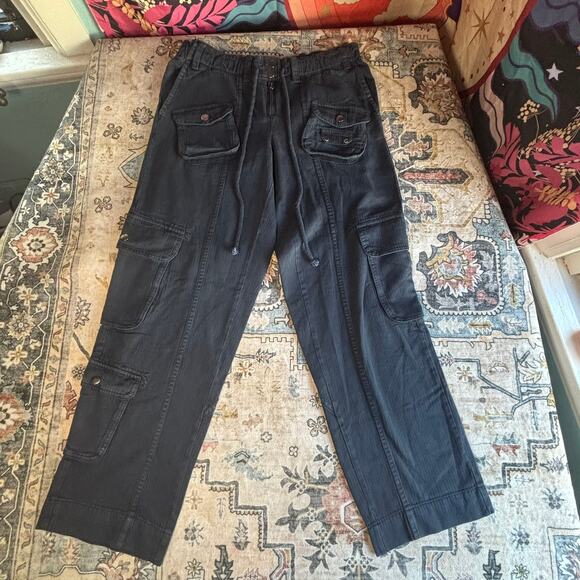 Free People Tahiti Black Cargo Wide Leg Pants NWT Low Mid Rise Stretch Waist XS - Picture 1 of 13